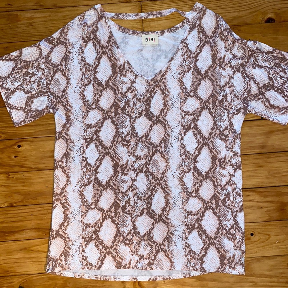 Stylish snake print blouse.